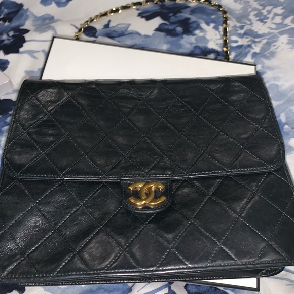 Chanel crossbody bag - Picture 1 of 8